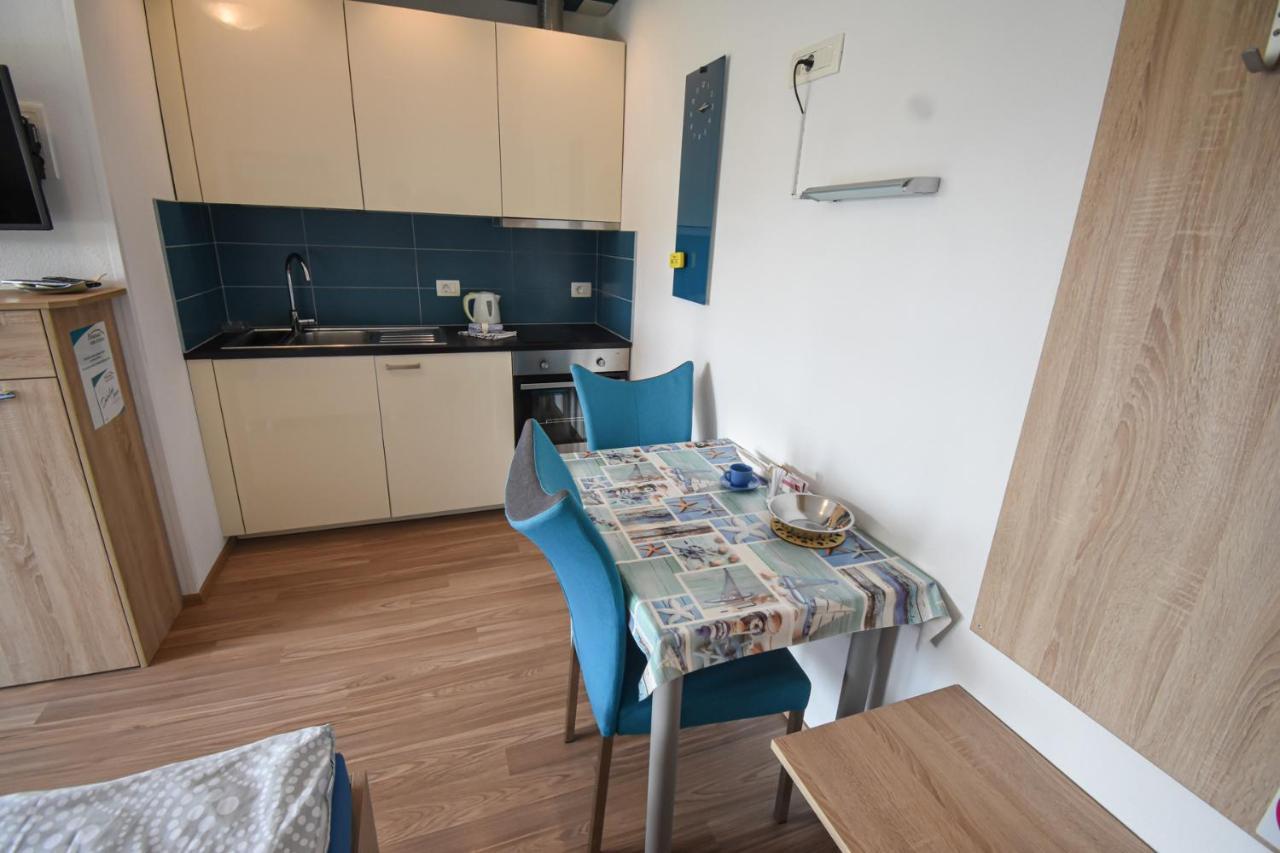 Apartmaji Sobe Zvezda Pobegi Экстерьер фото