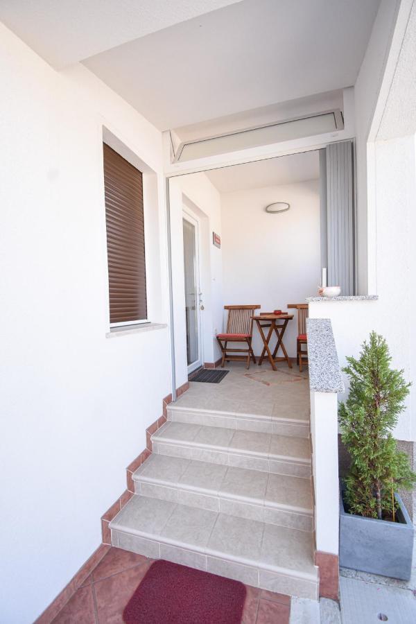 Apartmaji Sobe Zvezda Pobegi Экстерьер фото
